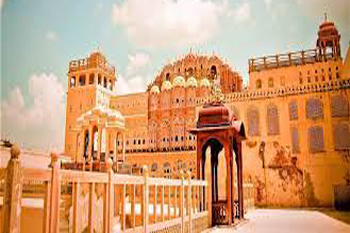 taj mahal train tour